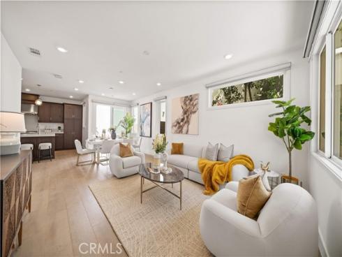 80 Ballast , Tustin, CA