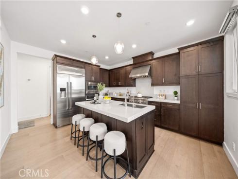 80 Ballast , Tustin, CA