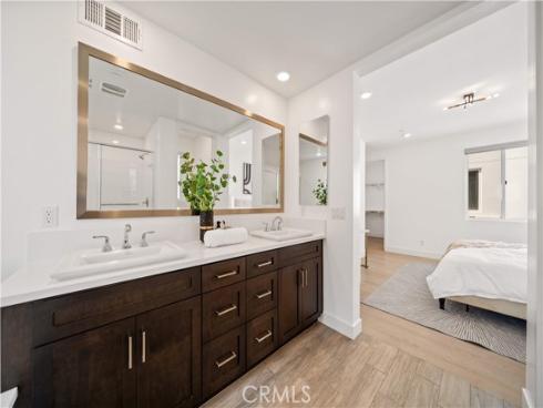 80 Ballast , Tustin, CA