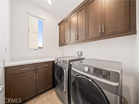 80 Ballast , Tustin, CA