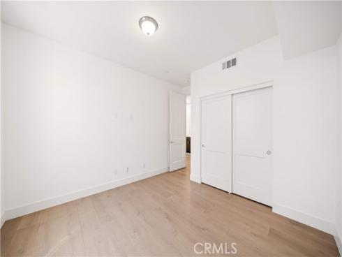 80 Ballast , Tustin, CA