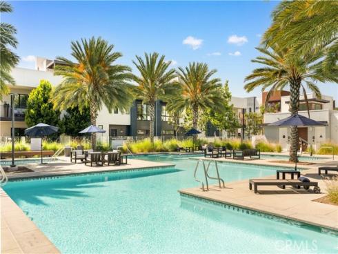 80 Ballast , Tustin, CA