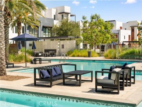 80 Ballast , Tustin, CA