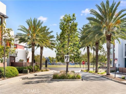 80 Ballast , Tustin, CA