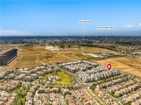 80 Ballast , Tustin, CA