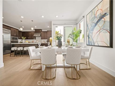 80 Ballast , Tustin, CA