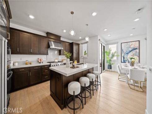 80 Ballast , Tustin, CA
