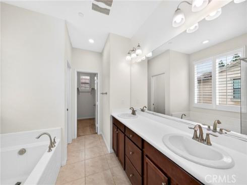 1856 Harvest Circle , Tustin, CA