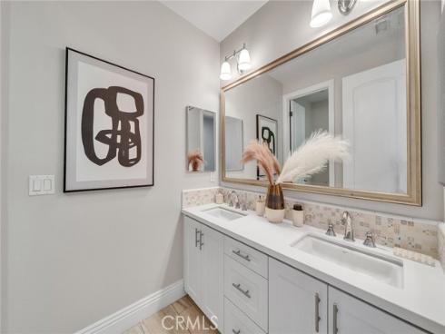 61 Windwalker , Tustin, CA
