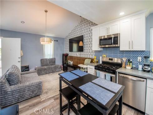 1192  Mitchell  77  Avenue, Tustin, CA