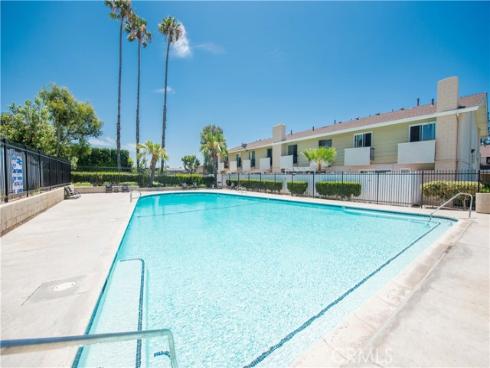 1192  Mitchell  77  Avenue, Tustin, CA