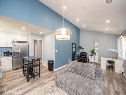 1192  Mitchell  77  Avenue, Tustin, CA