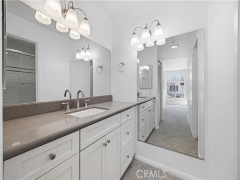 2960 Champion 805 , Tustin, CA