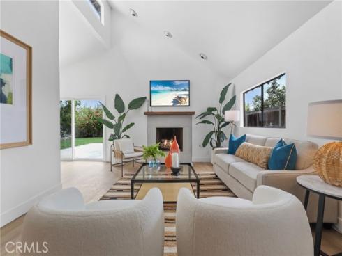 14632  Hyannis Port  , Tustin, CA