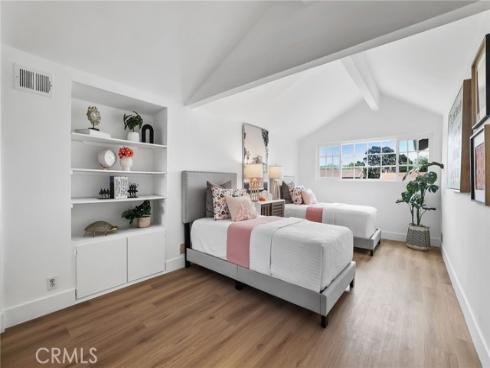 14632  Hyannis Port  , Tustin, CA