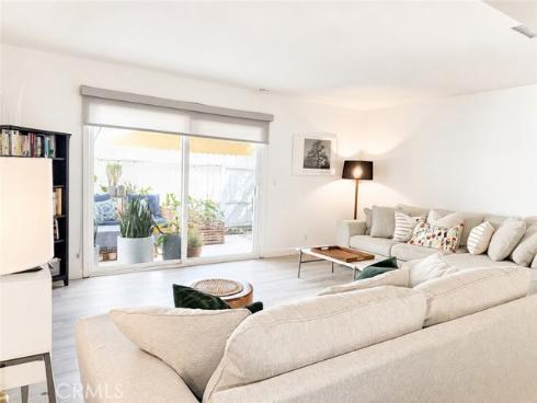 1881 Mitchell 57 Avenue, Tustin, CA