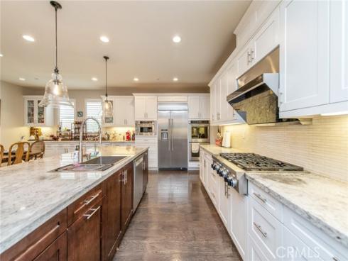 220 Barnes Road, Tustin, CA
