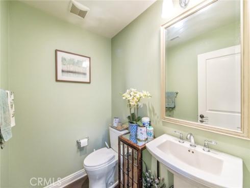 220 Barnes Road, Tustin, CA