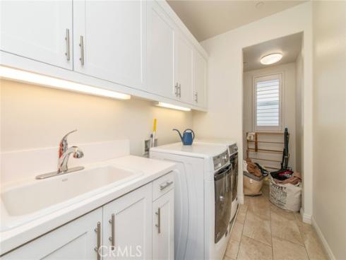 220 Barnes Road, Tustin, CA