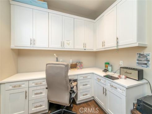 220 Barnes Road, Tustin, CA
