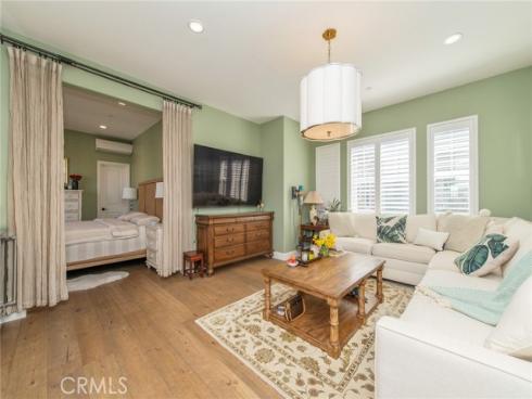 220 Barnes Road, Tustin, CA