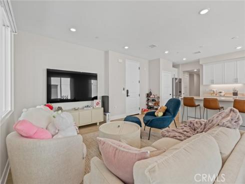 16289 Dawn Way 209 , Tustin, CA