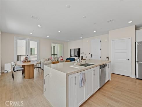 16289 Dawn Way 209 , Tustin, CA
