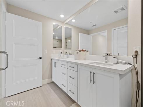 16289 Dawn Way 209 , Tustin, CA
