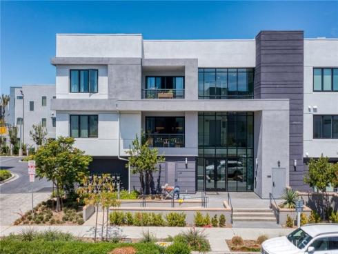 16289 Dawn Way 209 , Tustin, CA