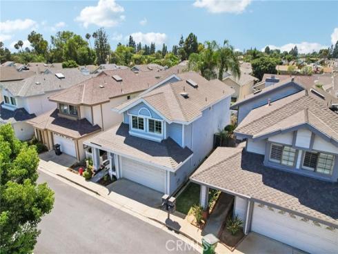 12568  Wedgwood   Circle, Tustin, CA