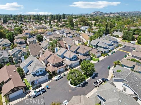 12568  Wedgwood   Circle, Tustin, CA