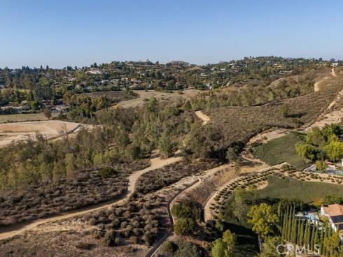 2555 Reynolds Drive, Tustin, CA