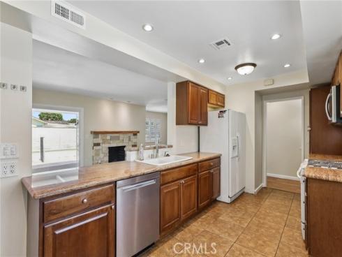 1891  Running Branch   Way, Tustin, CA