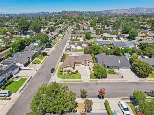 1891  Running Branch   Way, Tustin, CA