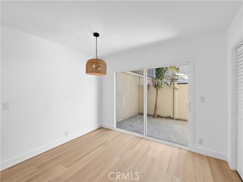 655 W 6th A , Tustin, CA
