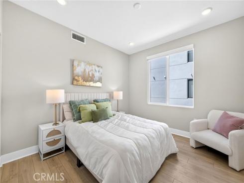16289  Dawn  209 , Tustin, CA