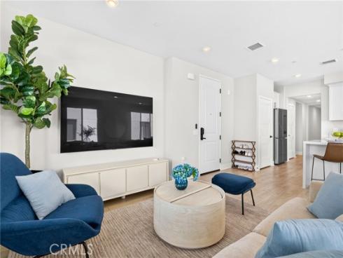 16289  Dawn  209 , Tustin, CA