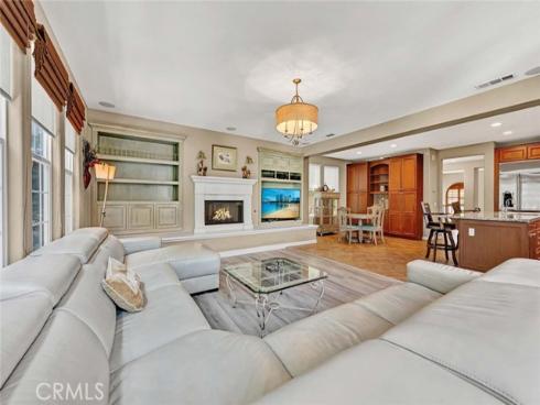 1407 Williamsburg St Street, Tustin, CA