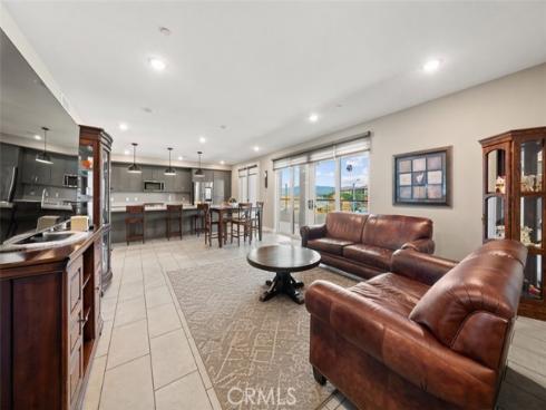 16235 Dawn Way 204 , Tustin, CA