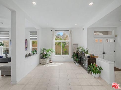 10884 Kimball Place, Tustin, CA