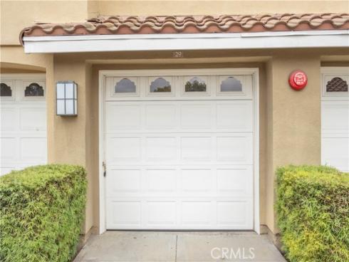 251  Gallery  , Tustin, CA
