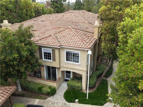 251  Gallery  , Tustin, CA