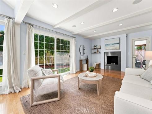 2142 Fallen Leaf , Tustin, CA