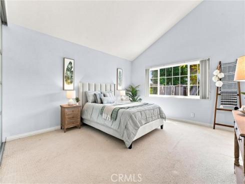 2142 Fallen Leaf , Tustin, CA