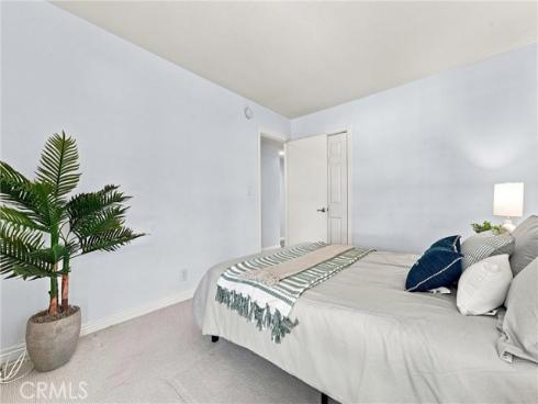 2142 Fallen Leaf , Tustin, CA