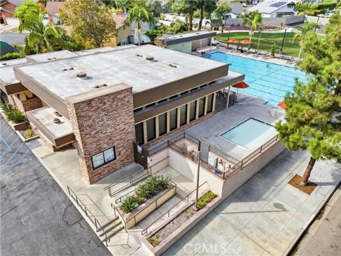 2142 Fallen Leaf , Tustin, CA