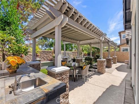 1496  Voyager   Drive, Tustin, CA
