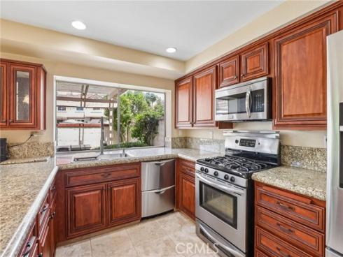 2521  Avenita Alpera  , Tustin, CA