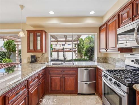 2521  Avenita Alpera  , Tustin, CA