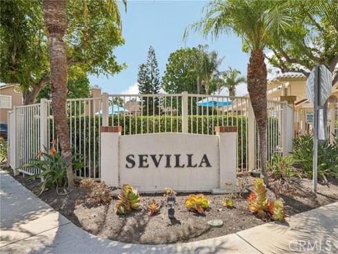 2521  Avenita Alpera  , Tustin, CA